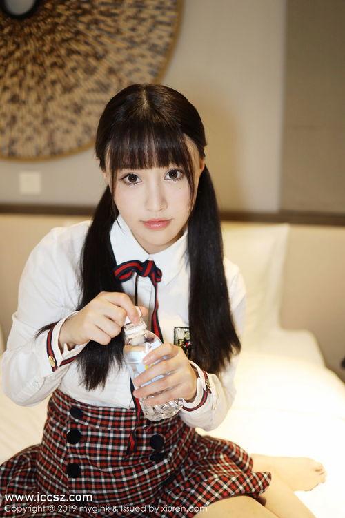 本田梨子在线观看,在线观看，揭开青春偶像的璀璨魅力